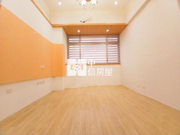 武陵高中全新裝潢3房車(乙工)房屋室內格局與周邊環境