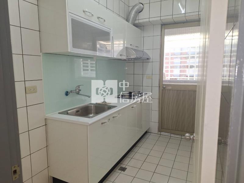 復國商圈優質採光四房房屋室內格局與周邊環境