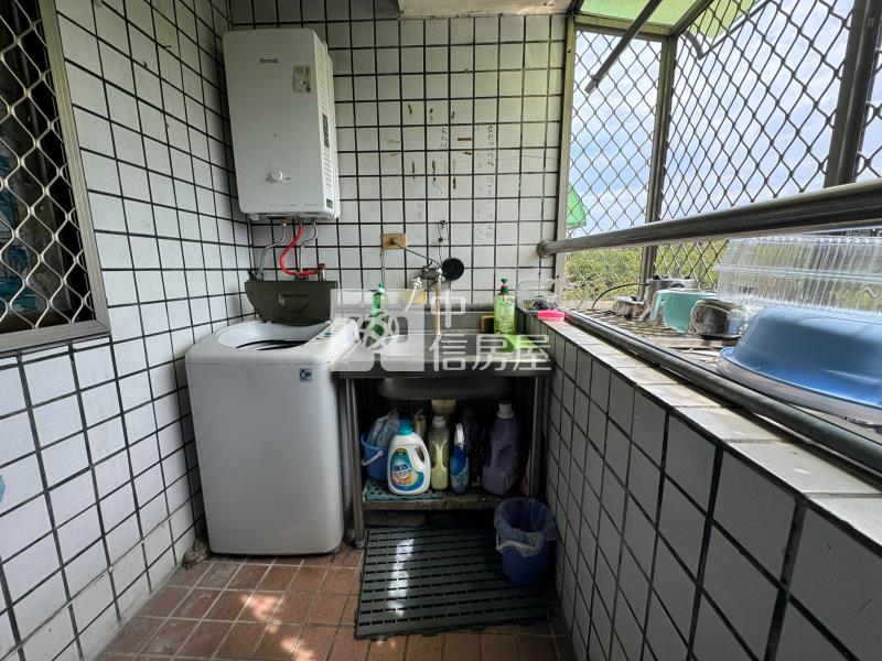 南區中興河畔電梯華廈房屋室內格局與周邊環境