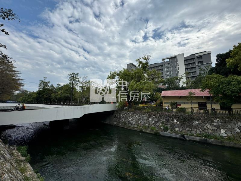 南區中興河畔電梯華廈房屋室內格局與周邊環境