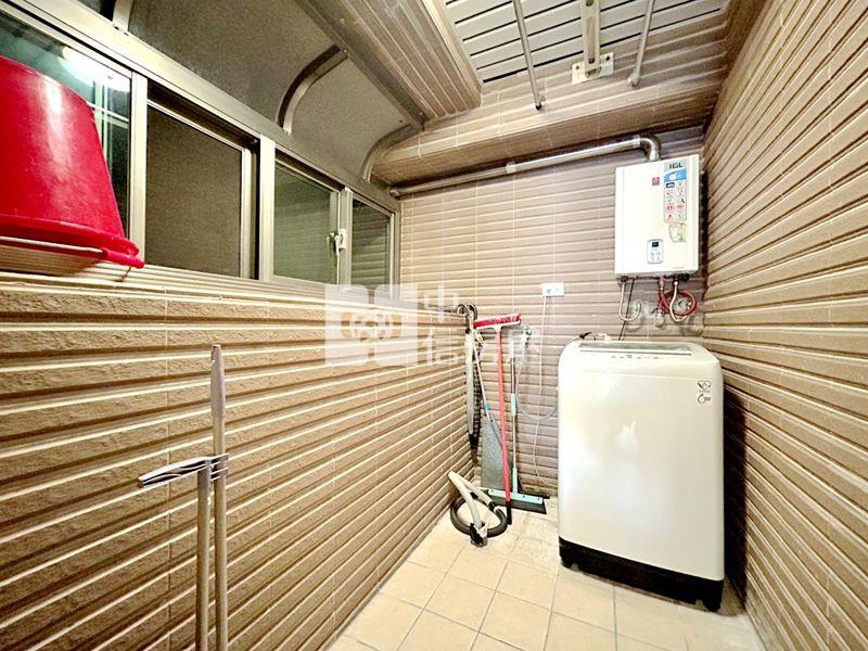 市中心華揚天下3房平車房屋室內格局與周邊環境