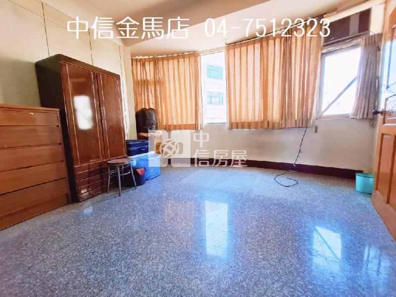 忠孝雙12米路黃金角店房屋室內格局與周邊環境