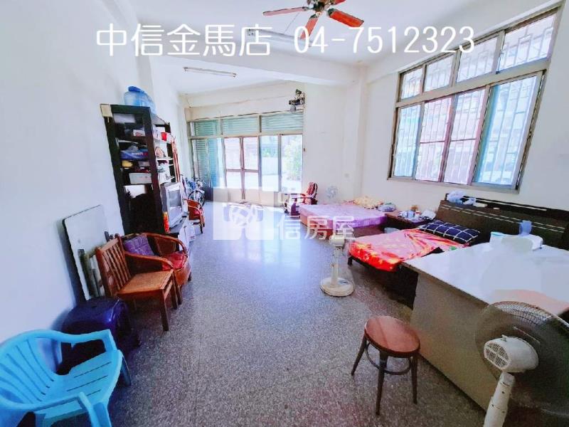 忠孝雙12米路黃金角店房屋室內格局與周邊環境