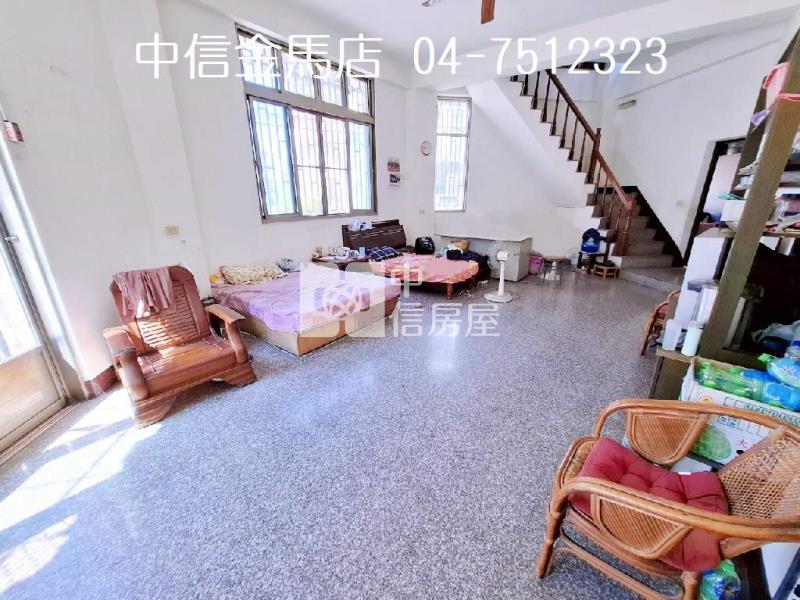 忠孝雙12米路黃金角店房屋室內格局與周邊環境