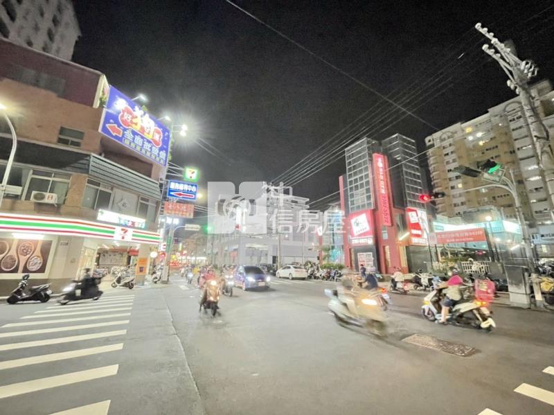 正西屯路1～3樓熱鬧金店面（專任）房屋室內格局與周邊環境