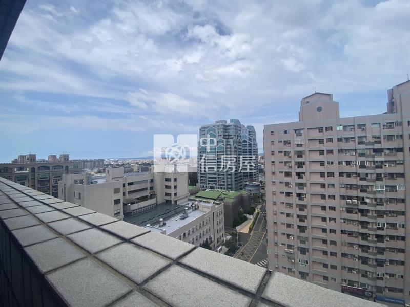 【安家】專任-海華美麗宮廷6房雙車房屋室內格局與周邊環境