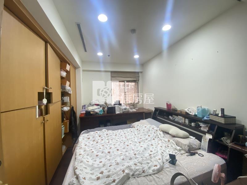 【安家】專任-海華美麗宮廷6房雙車房屋室內格局與周邊環境