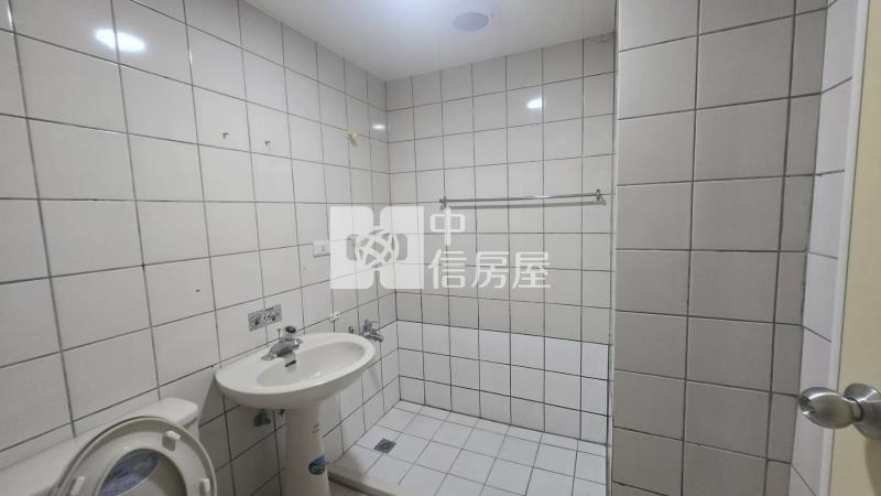 龍南路兩房~室內28坪房屋室內格局與周邊環境