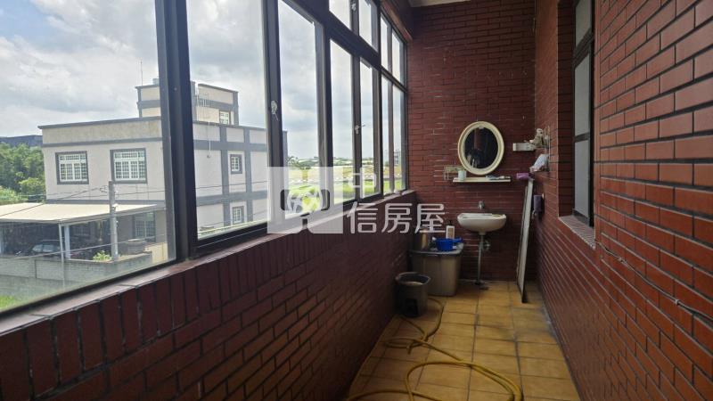 高鐵南路六段稀有農舍房屋室內格局與周邊環境