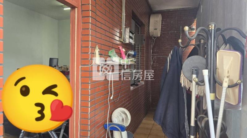 高鐵南路六段稀有農舍房屋室內格局與周邊環境