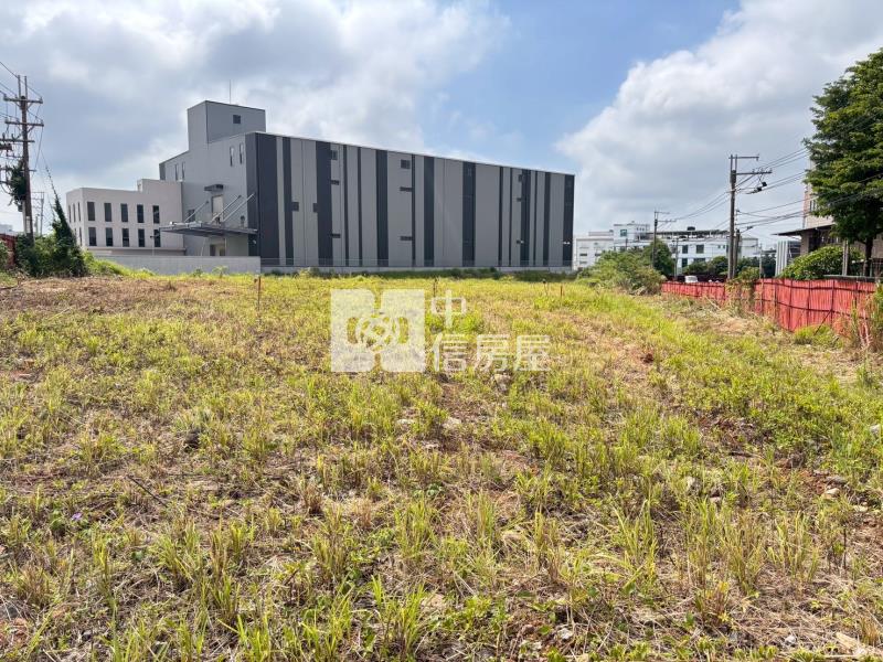幼獅工業區雙面臨路丁建房屋室內格局與周邊環境
