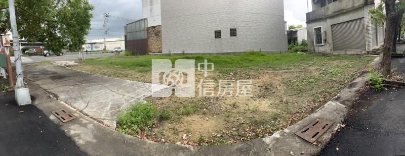 新化中正路面角窗商業寶地房屋室內格局與周邊環境