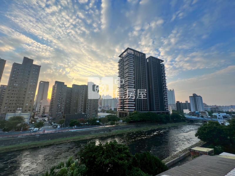 航空VISA河岸景觀2房車房屋室內格局與周邊環境