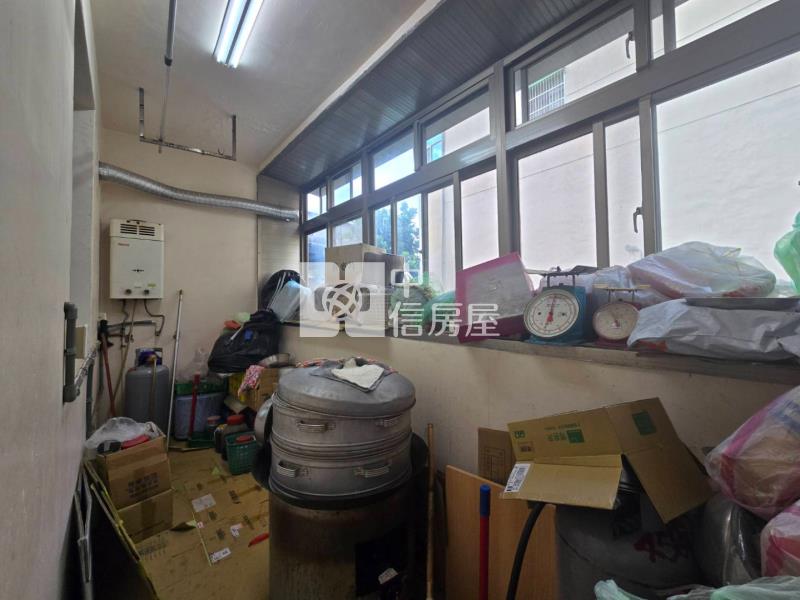 中壢戶政黃金透店房屋室內格局與周邊環境