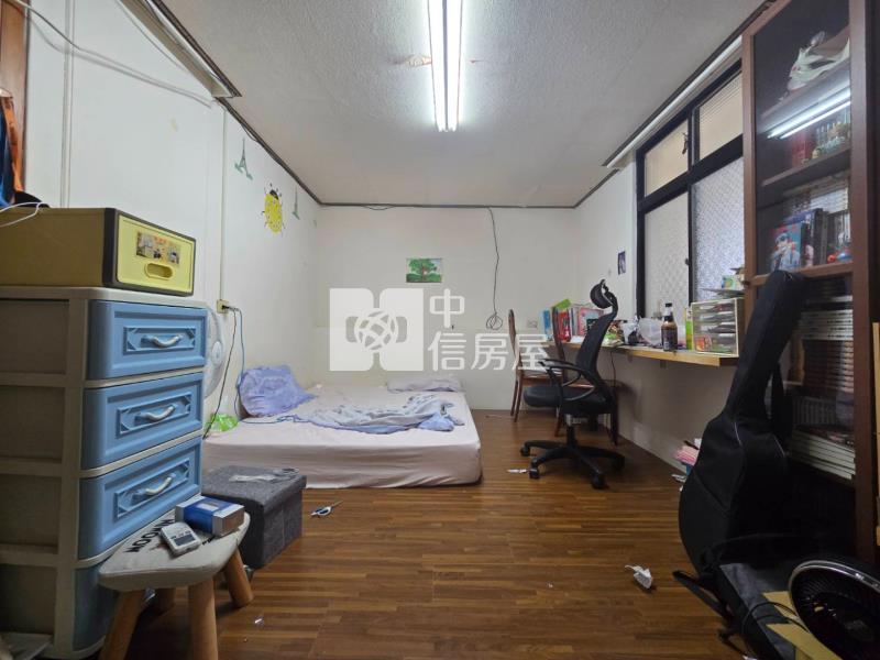 中壢戶政黃金透店房屋室內格局與周邊環境