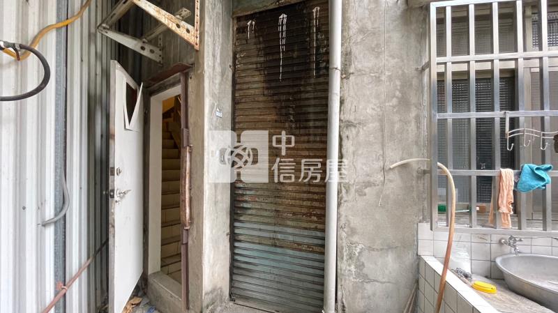 正40米進化路住三收租投資透店房屋室內格局與周邊環境