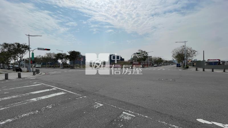 正14期洲際段方正建地房屋室內格局與周邊環境