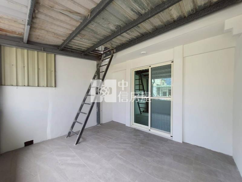 崇蘭國小理想車庫透天2房屋室內格局與周邊環境