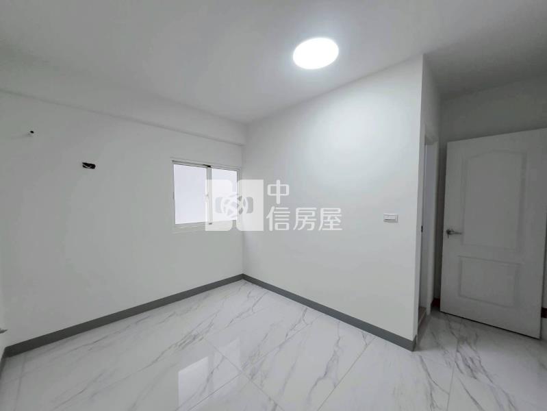 崇蘭國小理想車庫透天2房屋室內格局與周邊環境