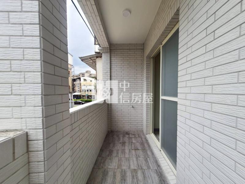 崇蘭國小理想車庫透天2房屋室內格局與周邊環境