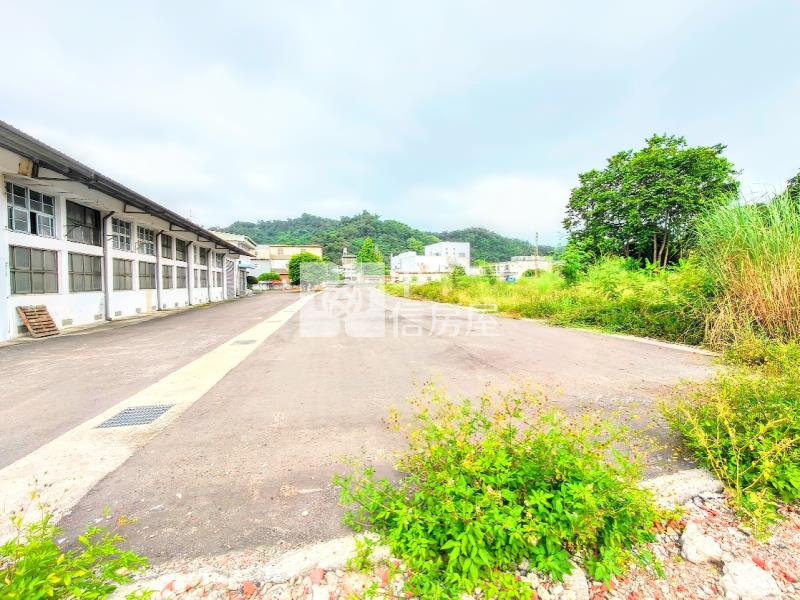 (霧峰)財源滾滾.百坪工業建地.大貨車可達房屋室內格局與周邊環境