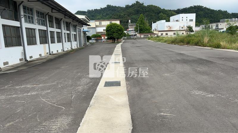 (霧峰)財源滾滾.百坪工業建地.大貨車可達房屋室內格局與周邊環境