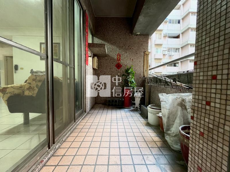 獨家!南屯交流道旁凱撒風景園邸2+1房機上車位房屋室內格局與周邊環境