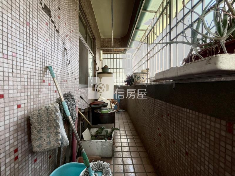 獨家!南屯交流道旁凱撒風景園邸2+1房機上車位房屋室內格局與周邊環境