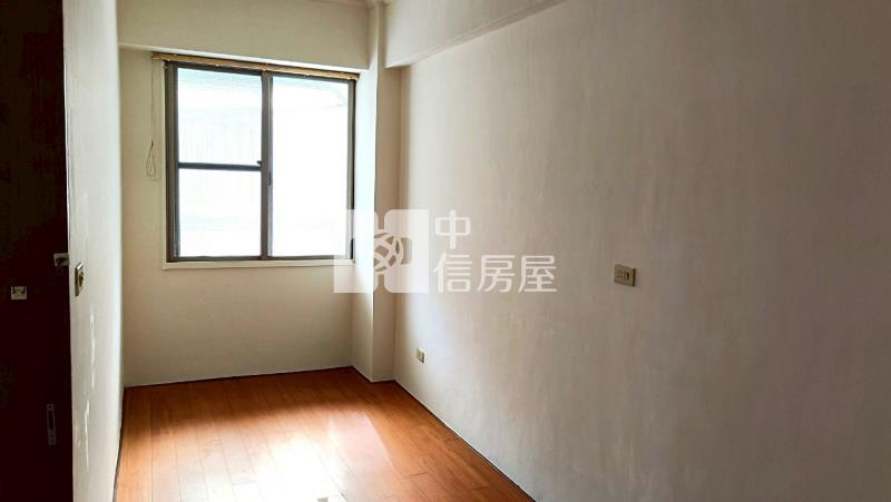 近南科山水京華2+1房平車房屋室內格局與周邊環境