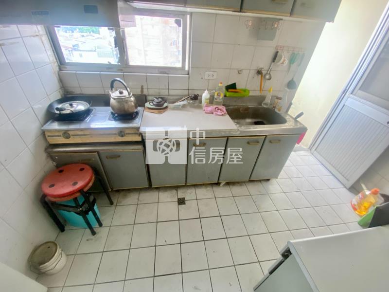 近74新仁商圈5房大空間7+8樓中樓房屋室內格局與周邊環境