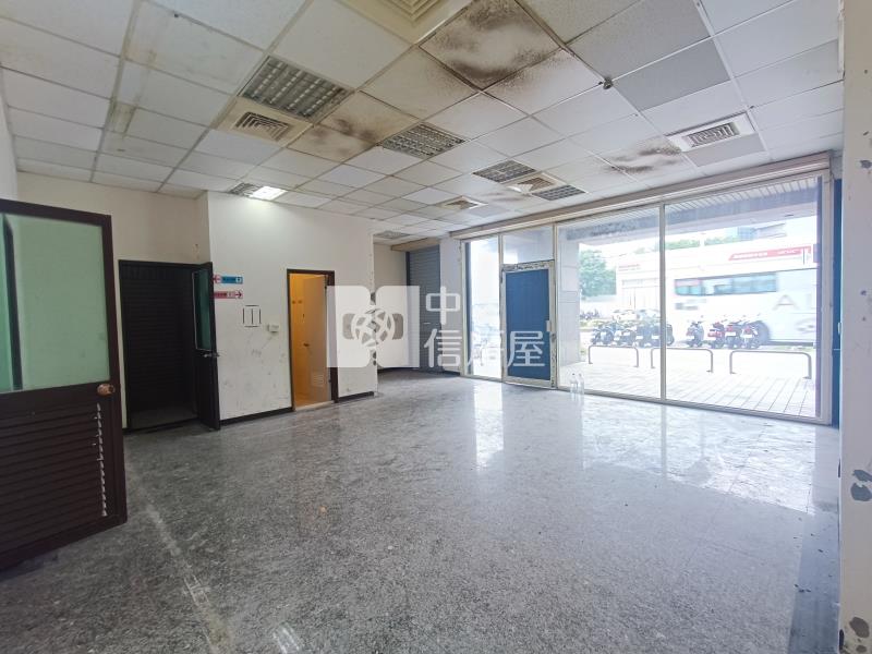 【奔馳】中園路金店面房屋室內格局與周邊環境