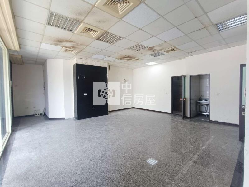 【奔馳】中園路金店面房屋室內格局與周邊環境