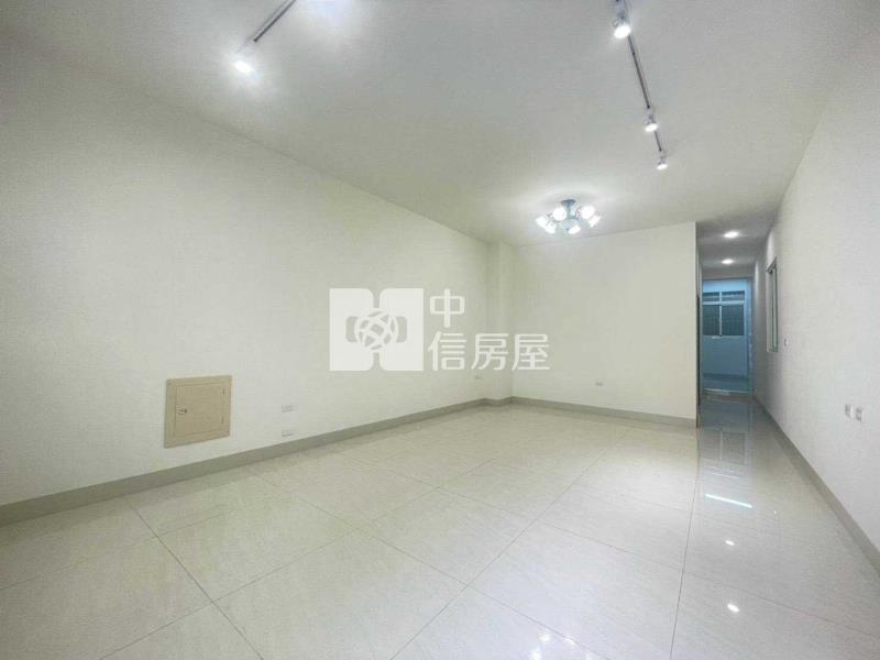 中正路雙車美墅房屋室內格局與周邊環境