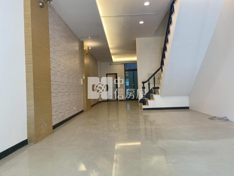 奶奶快回家正夏林鑫鑽透店房屋室內格局與周邊環境