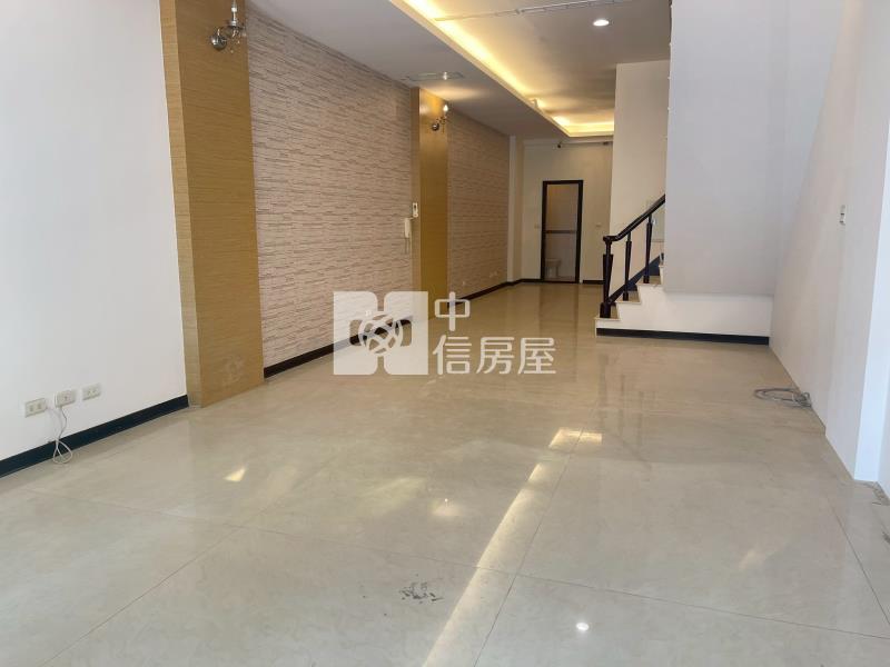 奶奶快回家正夏林鑫鑽透店房屋室內格局與周邊環境