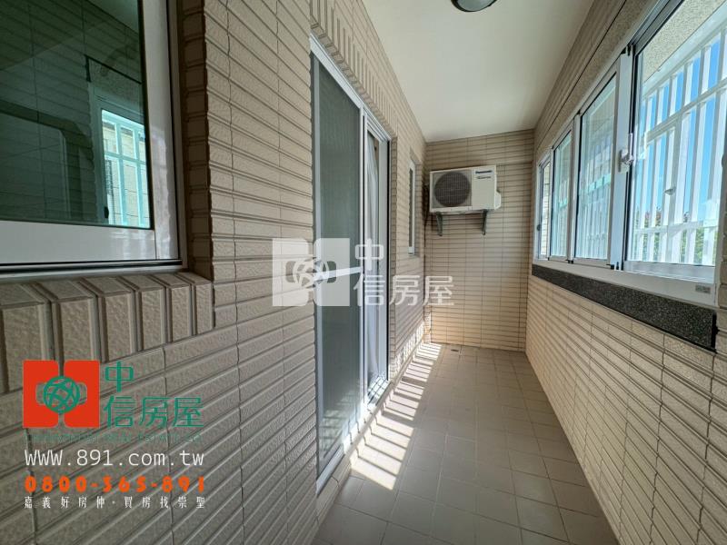 嘉義大學旁車庫別墅房屋室內格局與周邊環境