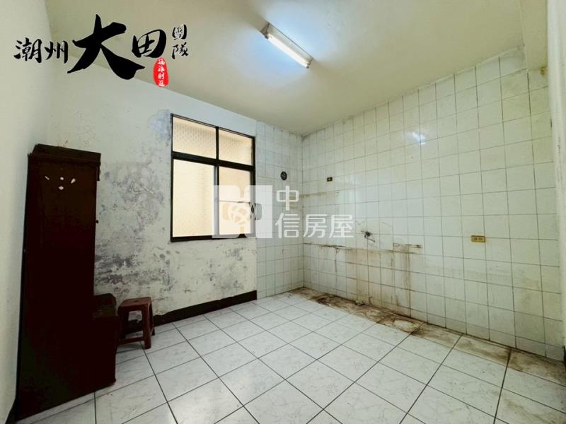 新園港墘俗透天房屋室內格局與周邊環境