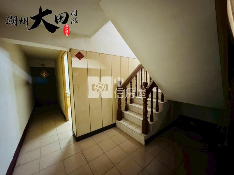 新園港墘俗透天房屋室內格局與周邊環境