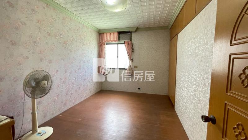B3-3龍田好地點店面房屋室內格局與周邊環境
