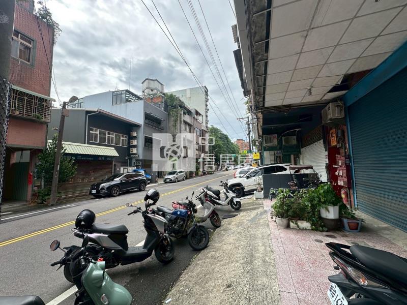 林森國小旁小資收租店面房屋室內格局與周邊環境