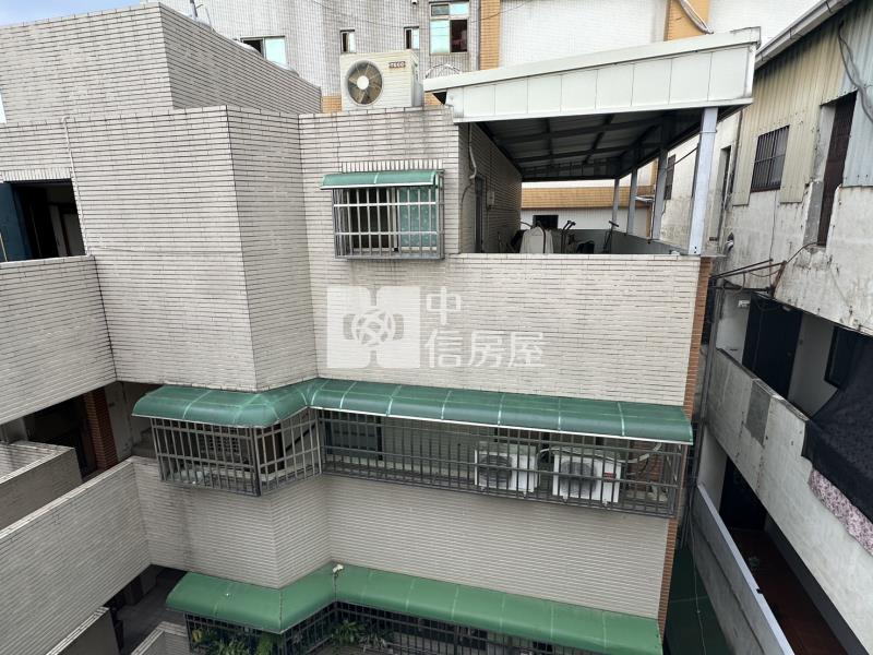 興大21年樓中樓4房公寓房屋室內格局與周邊環境