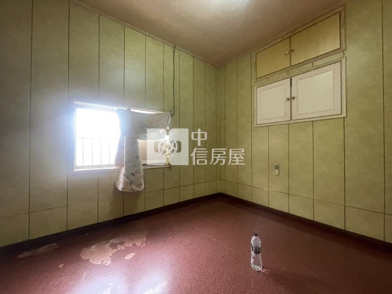 溪州㊣中山路雙車店面房屋室內格局與周邊環境