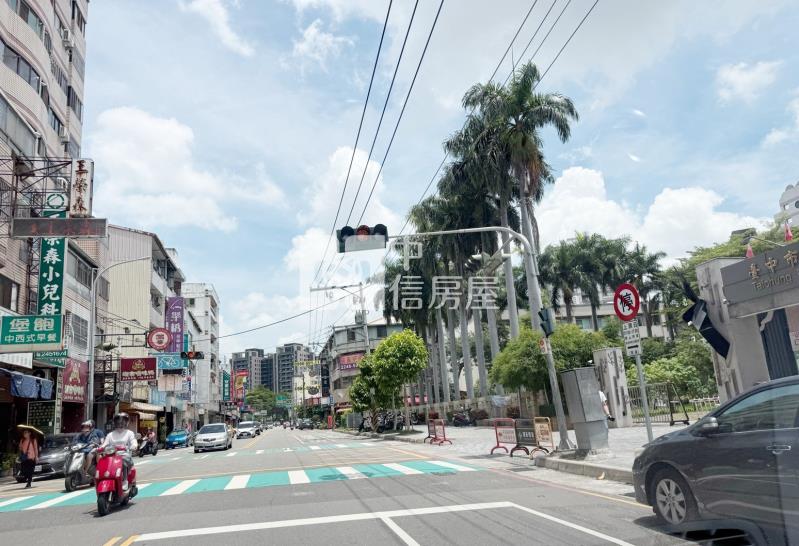正松竹昌平路旁164坪朝南大面寬建地房屋室內格局與周邊環境