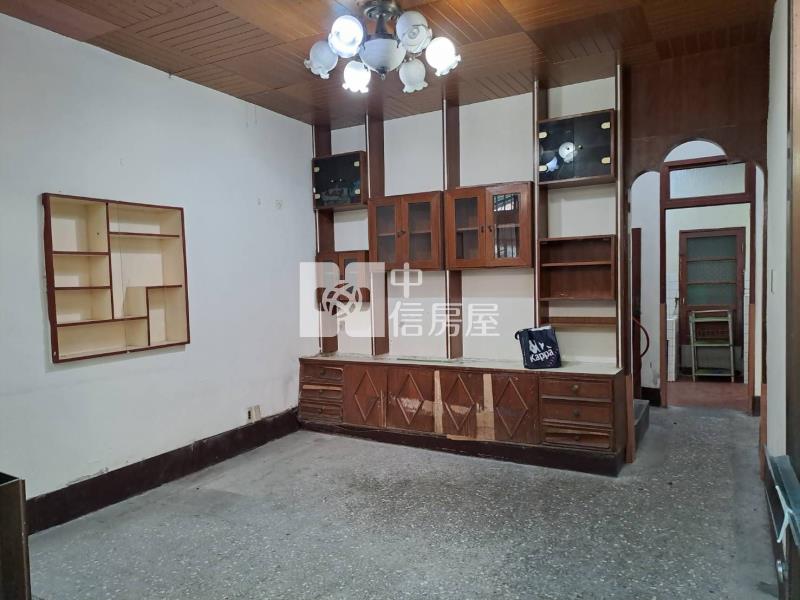 近中原7米大面寬美透天房屋室內格局與周邊環境
