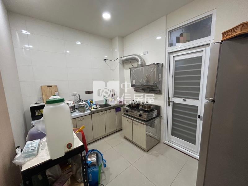 友愛路店住房屋室內格局與周邊環境