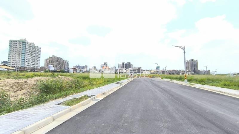 單元四稀有小坪數建地房屋室內格局與周邊環境