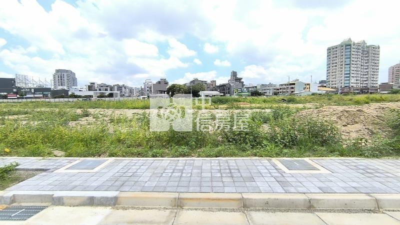 單元四稀有小坪數建地房屋室內格局與周邊環境