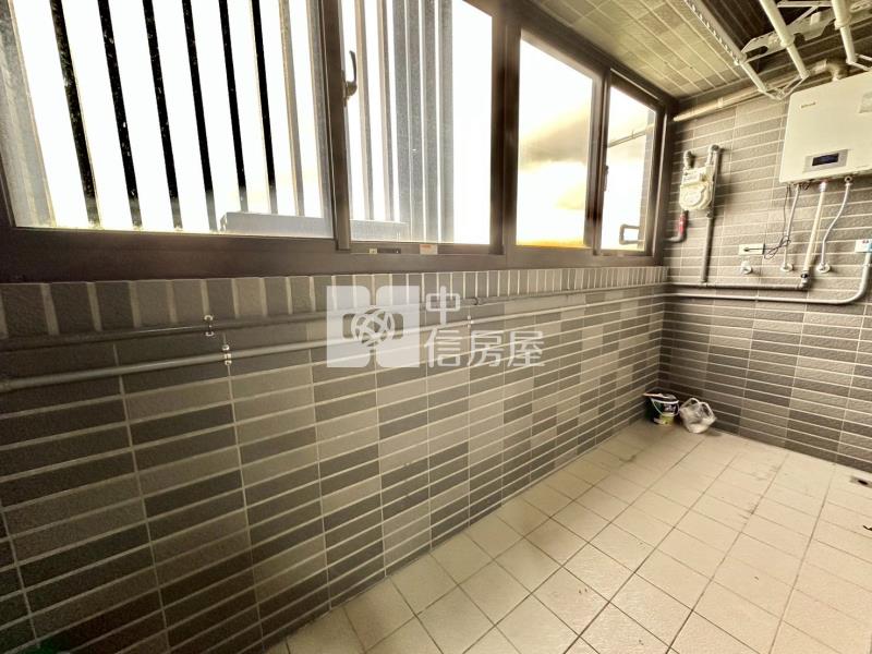 【安家】專任-楊梅櫻花博次頂樓景觀3房車房屋室內格局與周邊環境