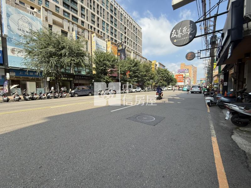 近關新商圈臨路透店房屋室內格局與周邊環境