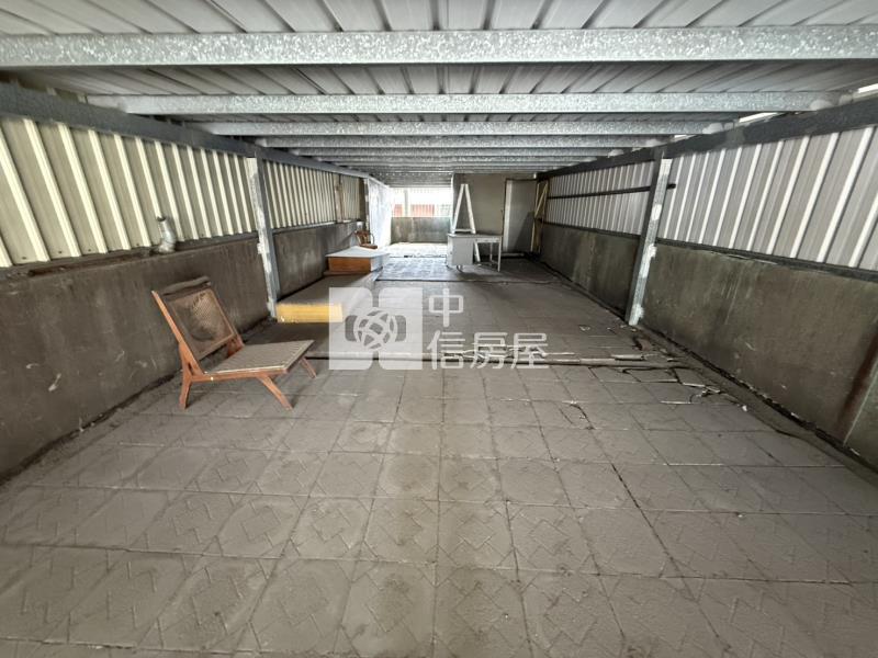 近關新商圈臨路透店房屋室內格局與周邊環境